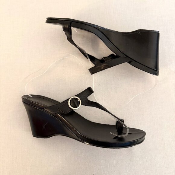 Style and Co Womens Sandals Size 8 half Elmara Black Leather Wedge Shoes - Picture 2 of 8